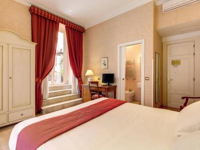 Roman Terrace - 2