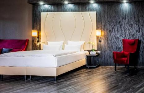 Plaza Schwerin; Sure Collection By Best Western - 226