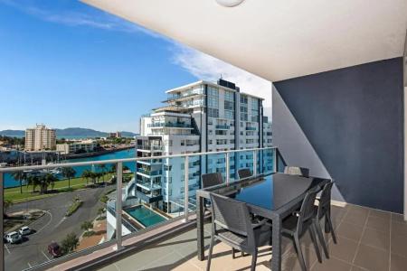 Allure & Apartments - 35
