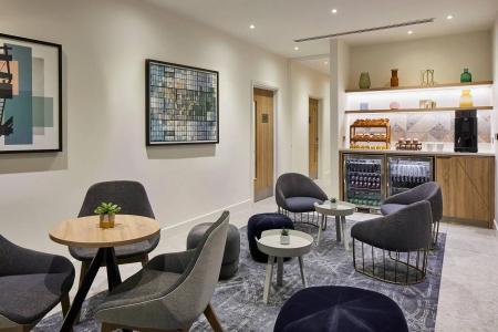 Courtyard by Marriott London City Airport - 16