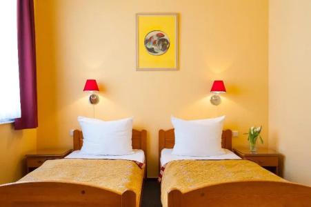 Cloister Inn - 27