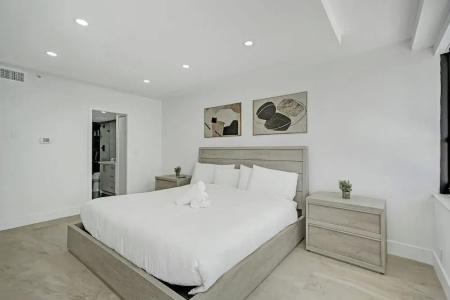 The Alexander All Suites - 583