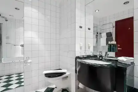 Clarion Bergen - 8
