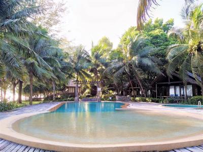 Chivaree and Resort - 8