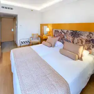 Maritina - 24