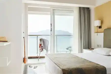 Maris Beach - 33