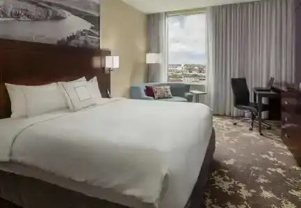 Courtyard Marriott Portland City Center - 4