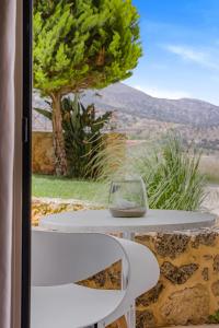 Notos Heights & Suites - 214