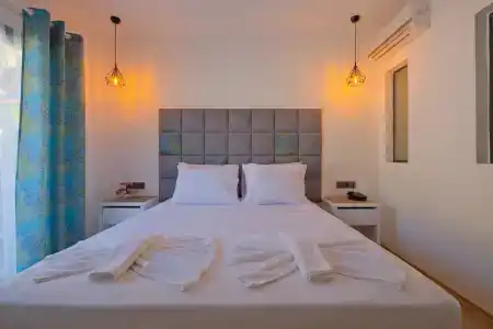 Akdeniz Beach - 1