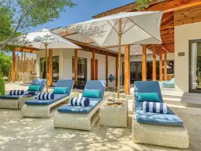 Mӧvenpick Resort Kuredhivaru Maldives - 23