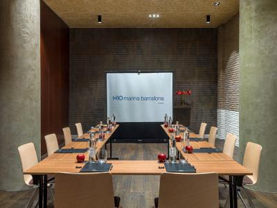 H10 Marina Barcelona - 26