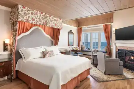 Spindrift Inn - 16