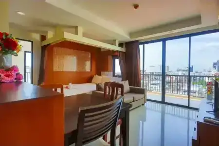 Tycoon Suite - 42