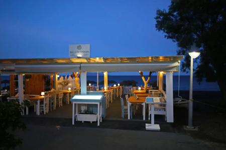 Seaside Breeze - 13