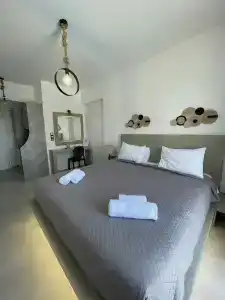 Zoumis Studios - 112