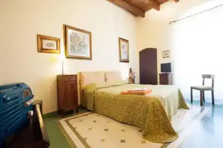 VinsLounge Suite - 111