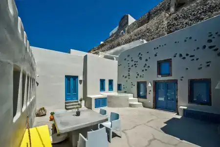 Luna Santorini Suites - 17