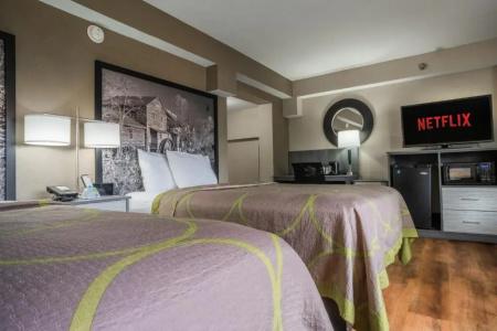Super 8 by Wyndham Downtown at Convention Center - 22