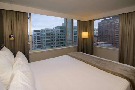 The Benson Portland, Curio Collection by Hilton - 26