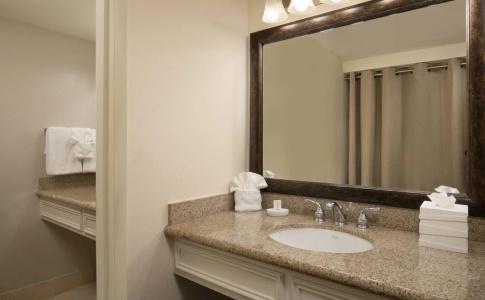 Courtyard by Marriott - 9