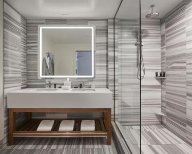 Hyatt Centric the Pike - 36