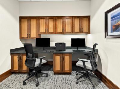 Hampton Inn & Suites - 40