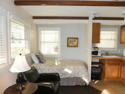 Briarwood Inn - 179
