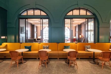 DoubleTree Suites by Hilton - 14