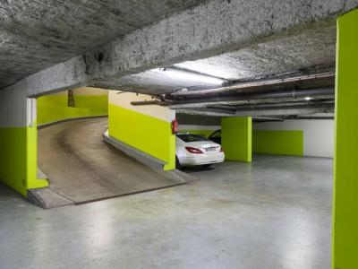 Paris Louis Blanc - 15