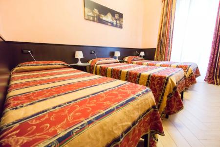Funny Palace Hostel - 2