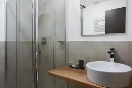 Bespoke Luxury Suites - 21