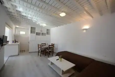 Andriani's Guest House - 11