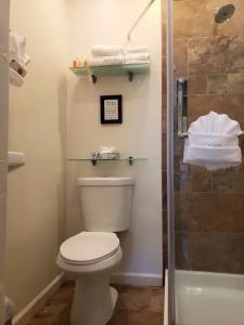 Iron Horse Inn - 43