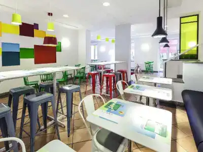 Ibis Styles Napoli Garibaldi - 23