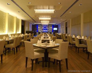 Vivanta Bengaluru Residency Road - 16