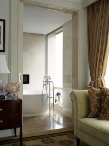 The Langham, Shenzhen - 8