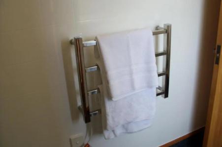 Allan Court - 106