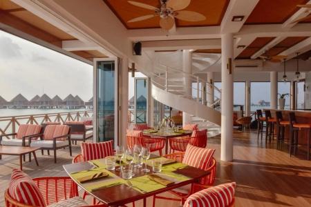 Mercure Maldives Kooddoo Resort - 12
