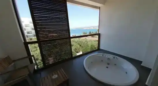 Gold Island - 4