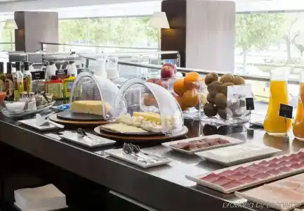 AC Córdoba by Marriott - 9