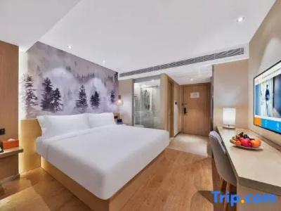 Kyriad Tours Centre - 72