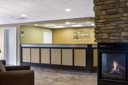 MainStay Suites - 5