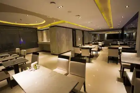 Serenotel Pattaya - 45