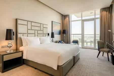 Radisson Dubai Damac Hills - 4