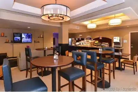 Holiday Inn Express, An Ihg - 18