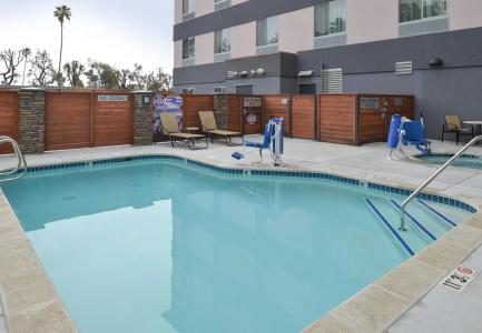 Fairfield Inn & Suites by Marriott - 15