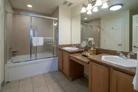 Tahiti All-Suite Resort - 21