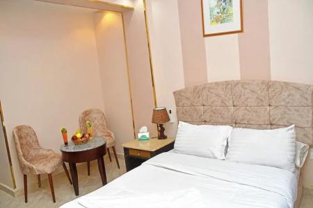 Elite Regency Pyramids view - 37