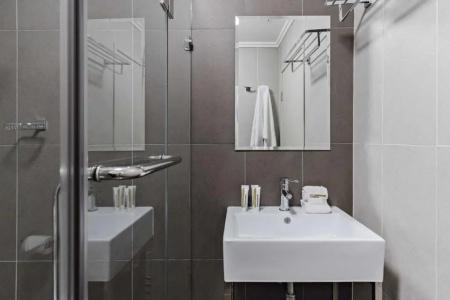 The Bayswater - 62