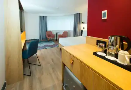 Hampton by Hilton London Park Royal - 2